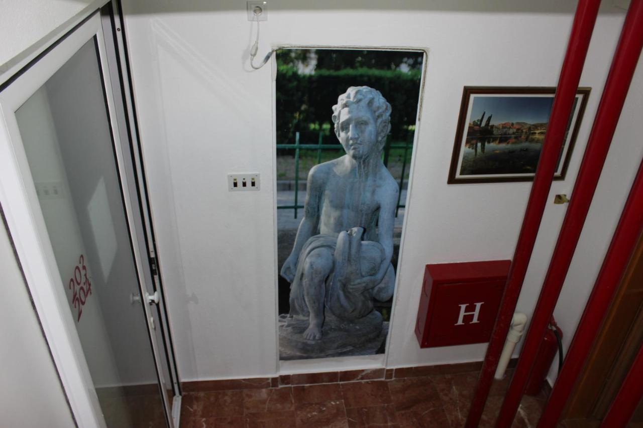 Hotel San Требинье Экстерьер фото