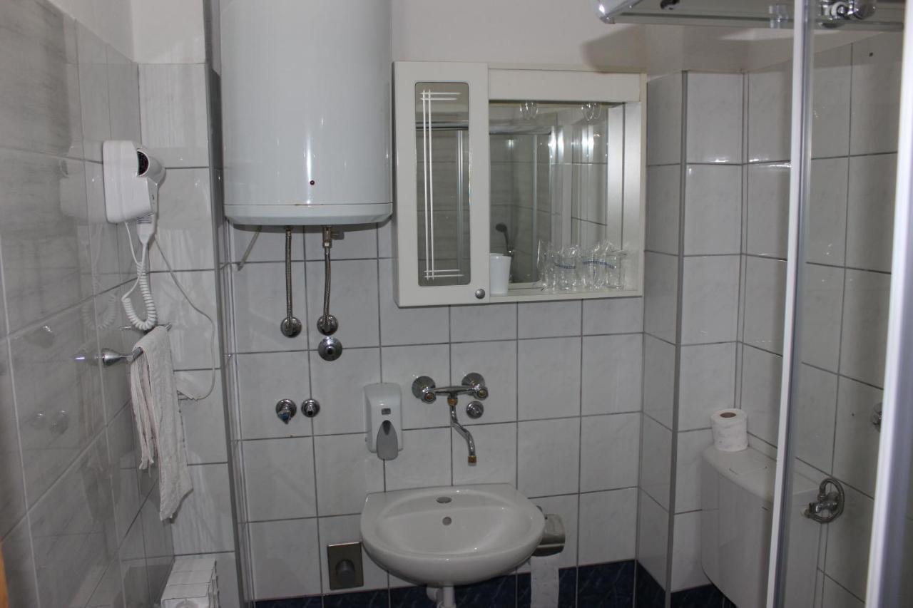 Hotel San Требинье Экстерьер фото